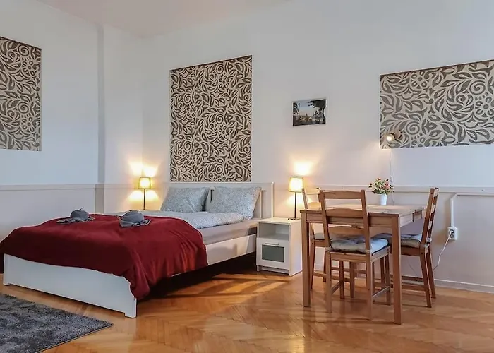 Astoria Apartment